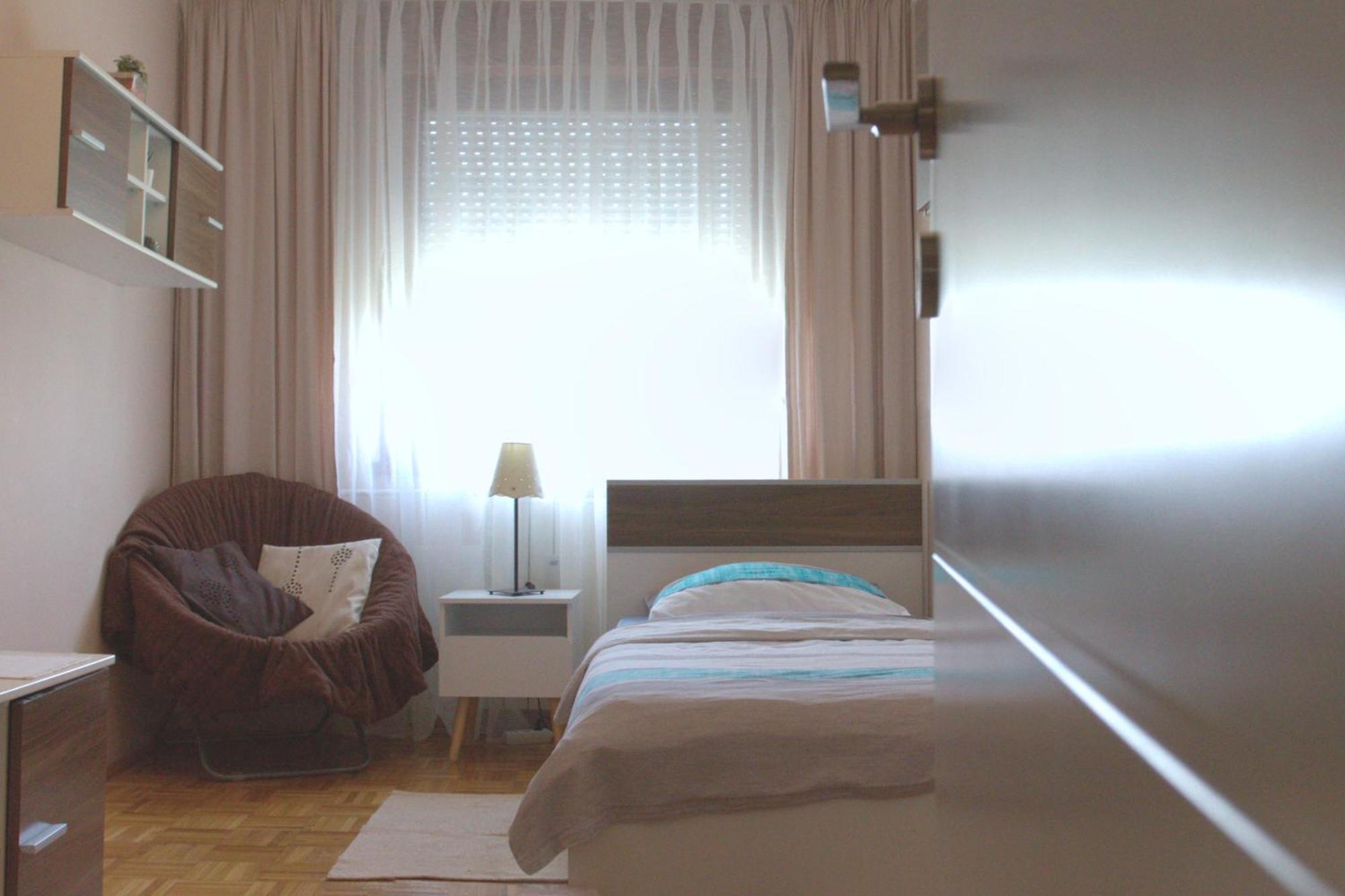 Sunny Day -Arena Zagreb , 2 Bathrooms, 102M², Bilik gambar